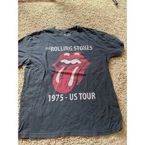 Rolling Stones black t shirt. Size Large 1975 US Tour remake shirt